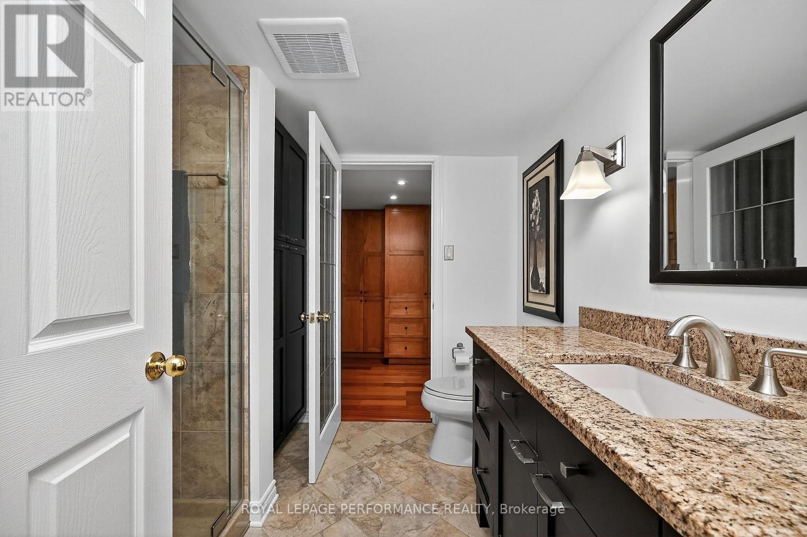203 - 120 Darlington Private