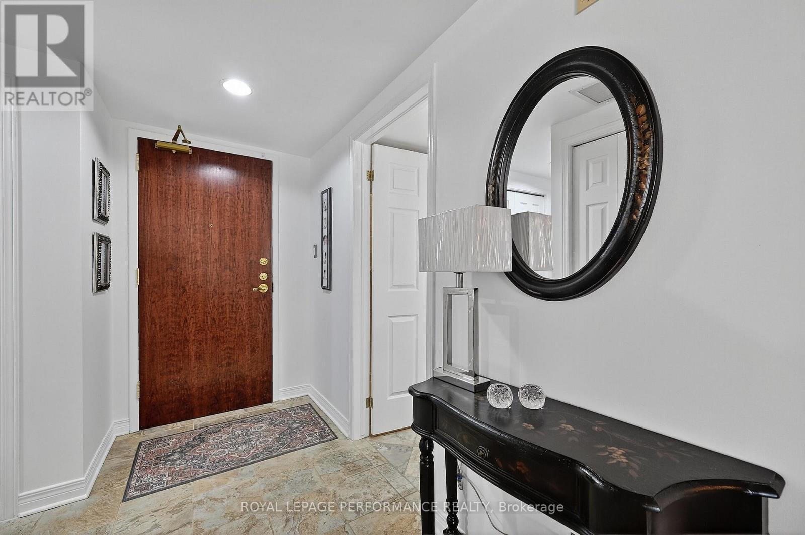 203 - 120 Darlington Private