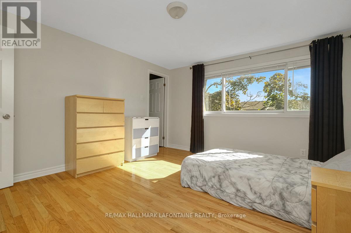 28 - 2 Bertona Street