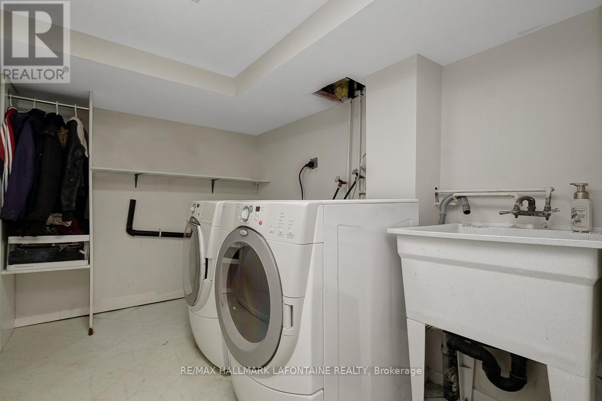 28 - 2 Bertona Street