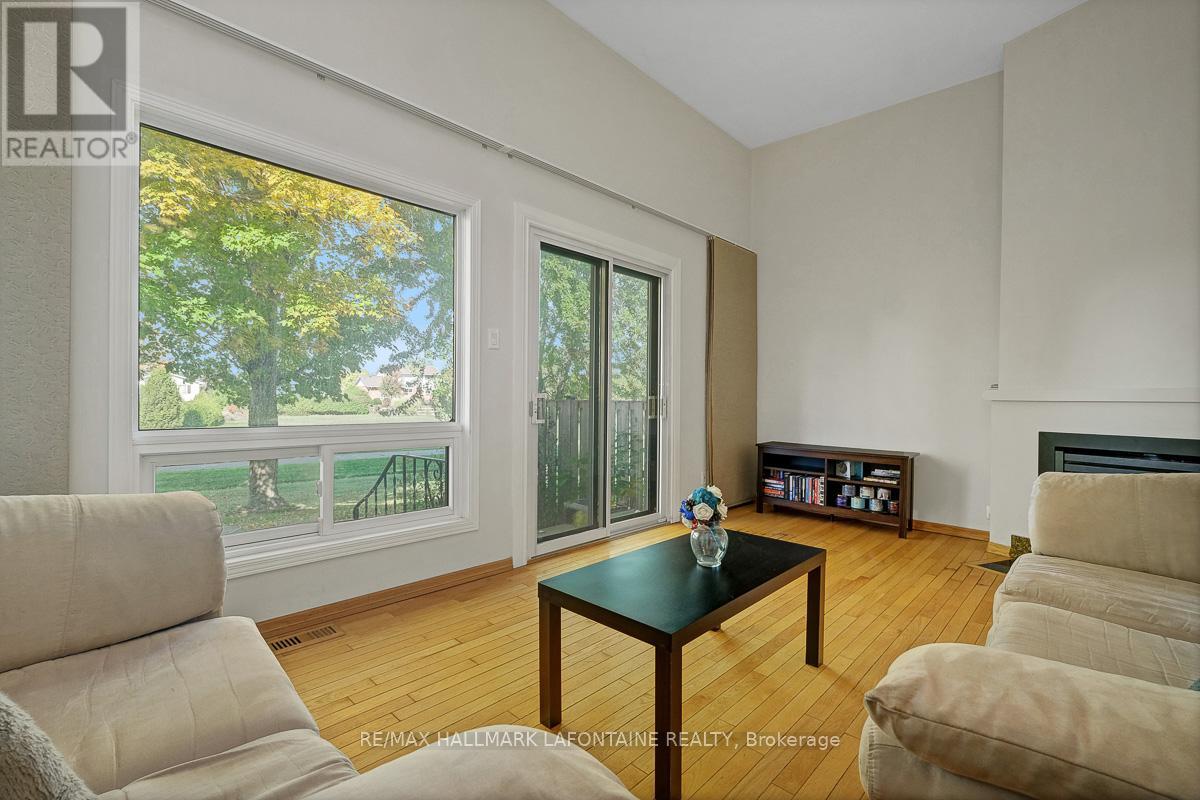 28 - 2 Bertona Street