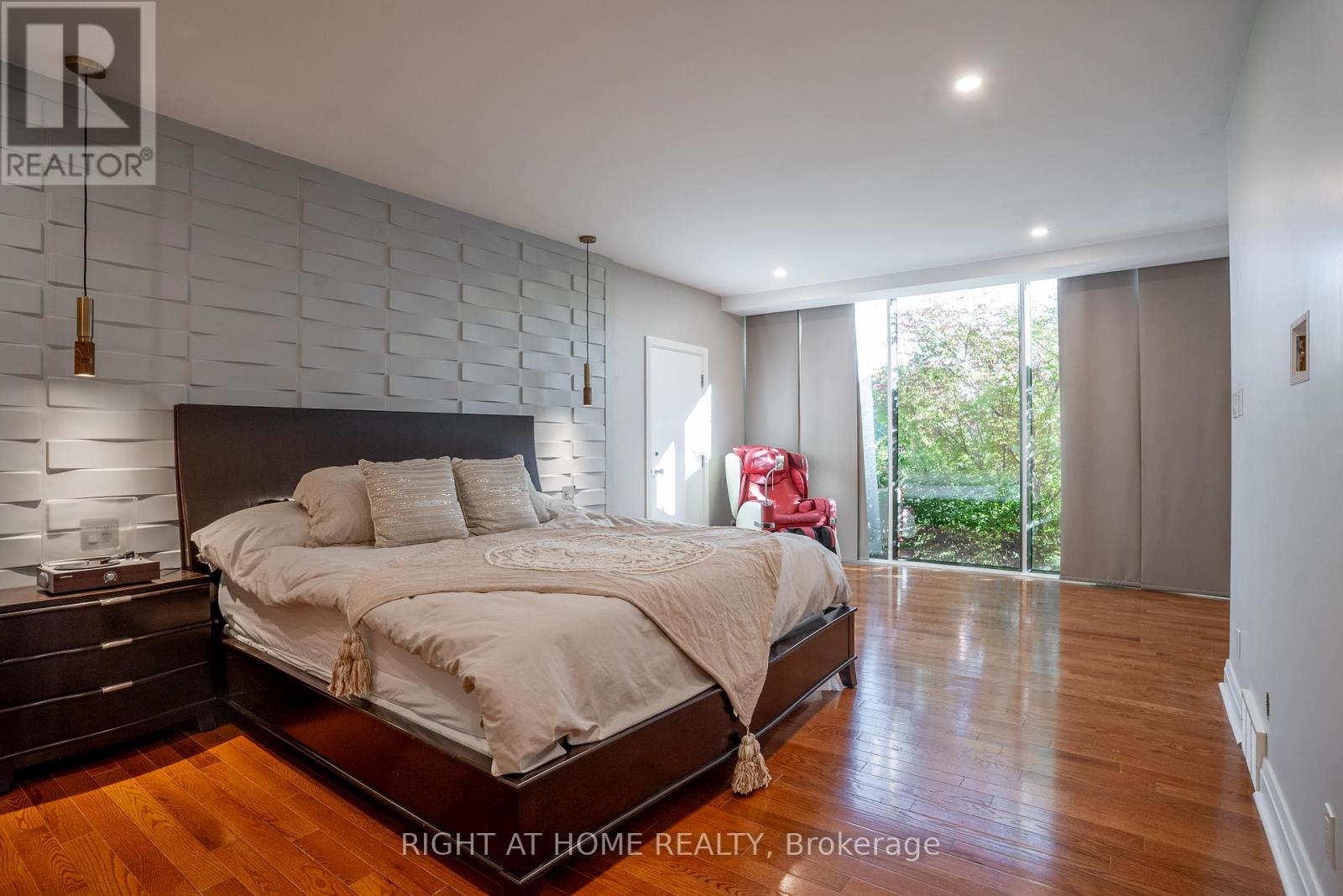 5 Burnt Tree Court