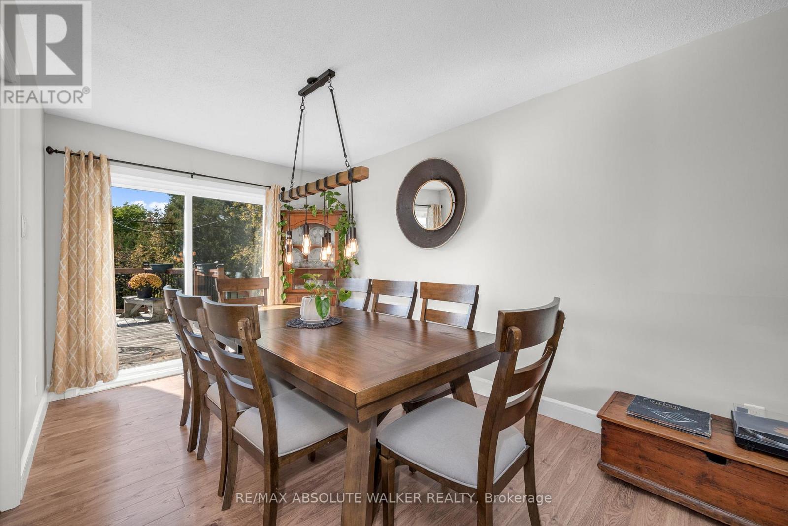 5298 Hillcrest Drive