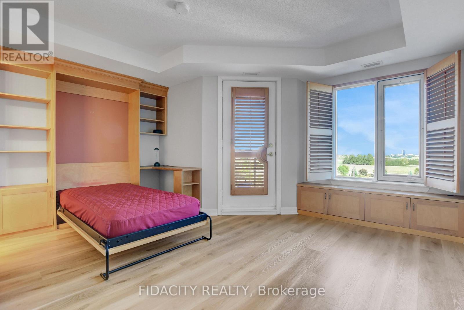6c - 310 Central Park Drive