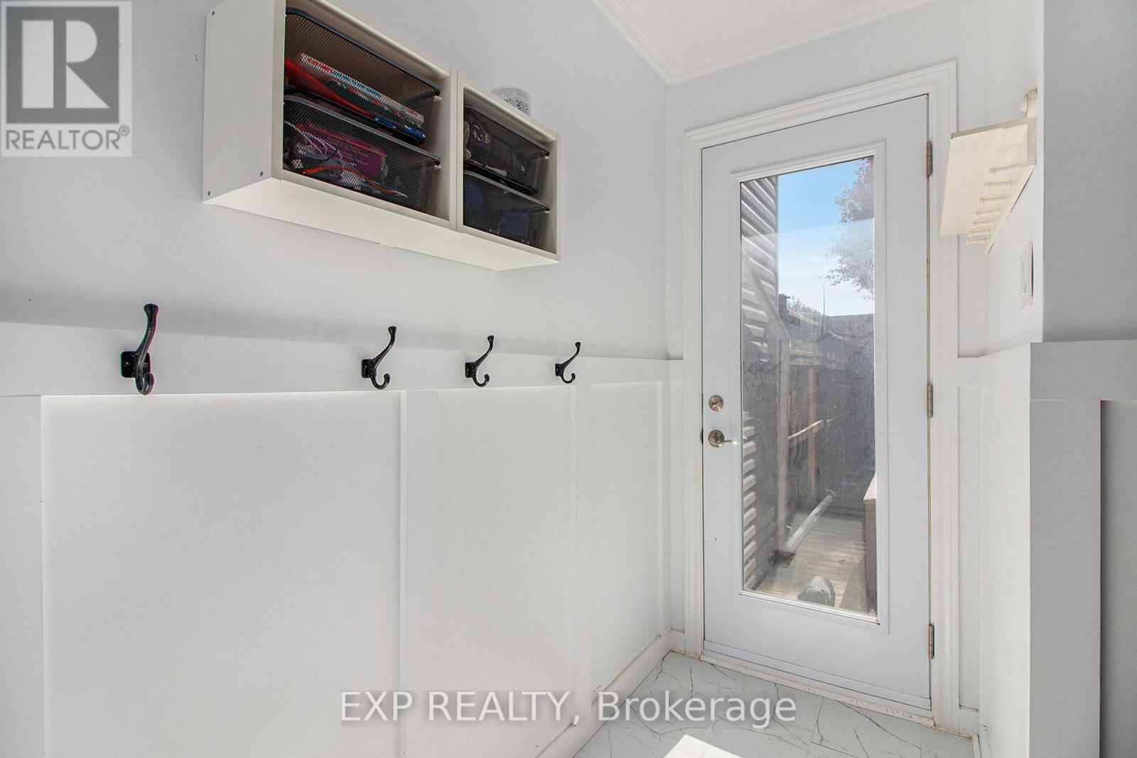 1105 Taffy Lane