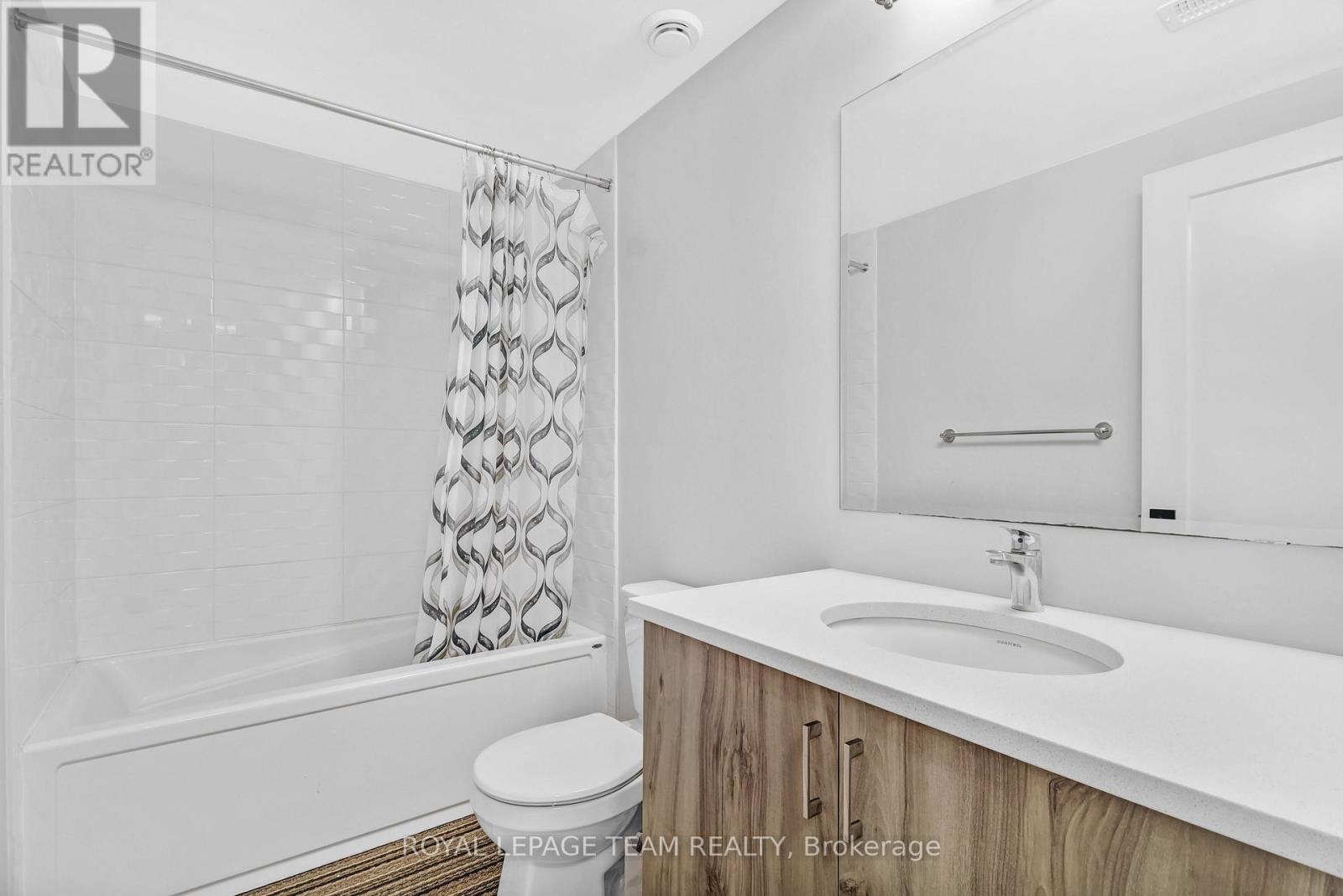 711 Moonflower Crescent