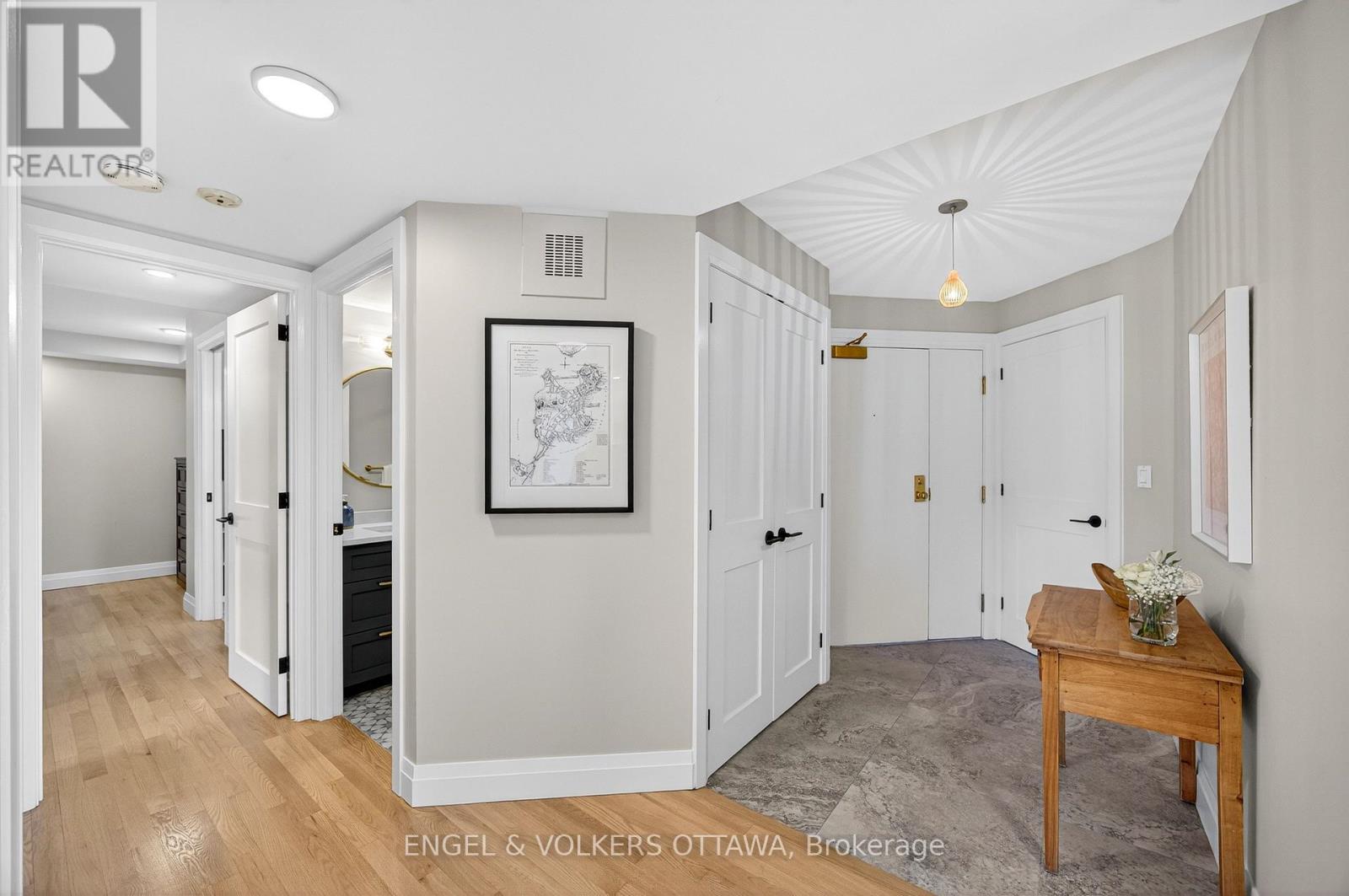 102 - 130 Queen Elizabeth Drive
