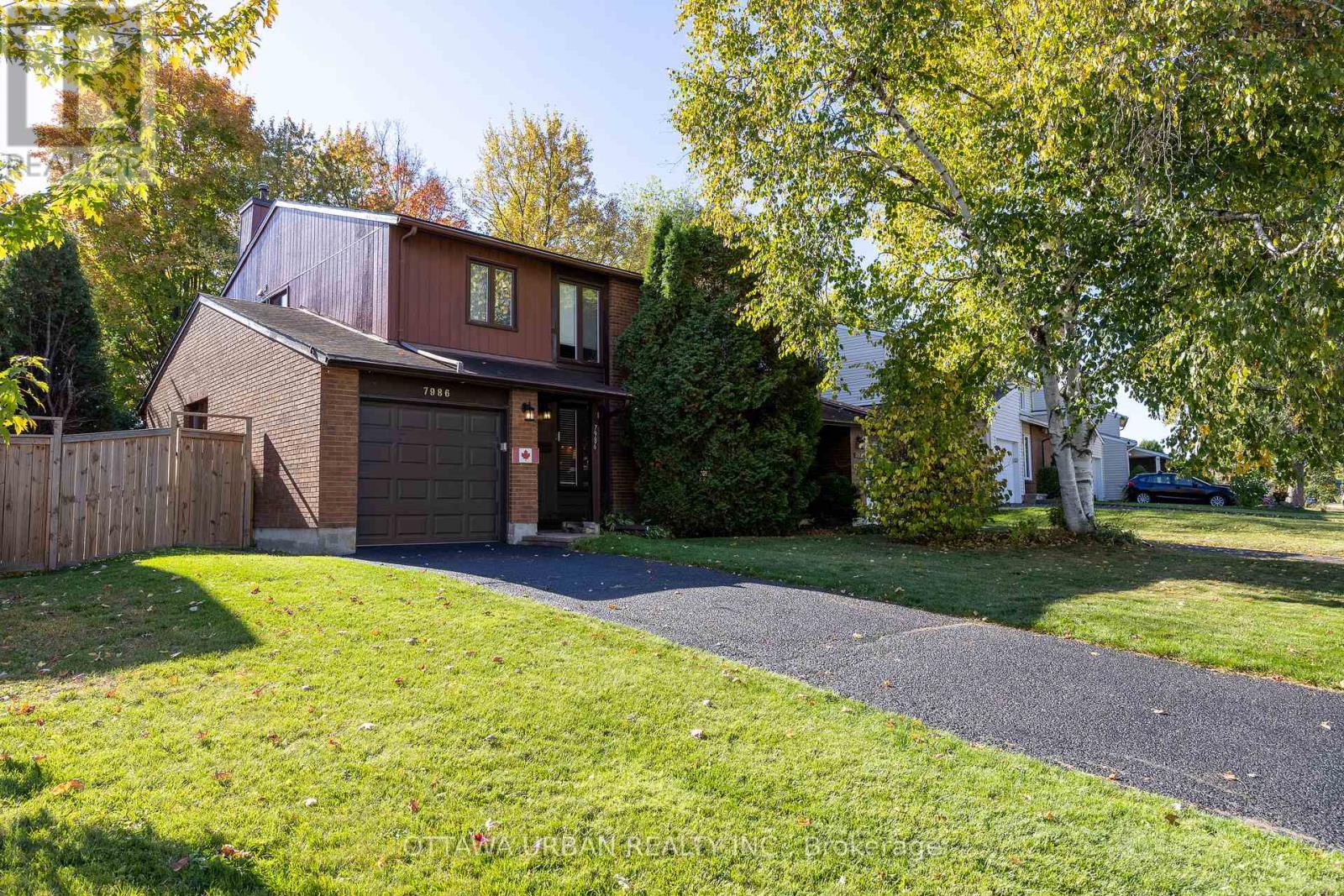 7986 Decarie Drive