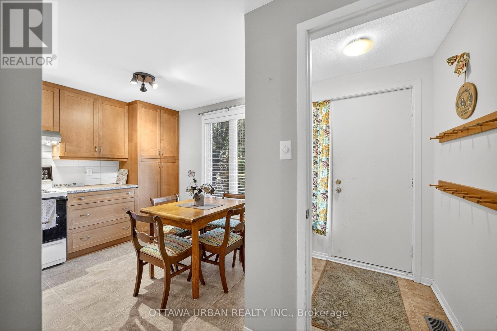7986 Decarie Drive