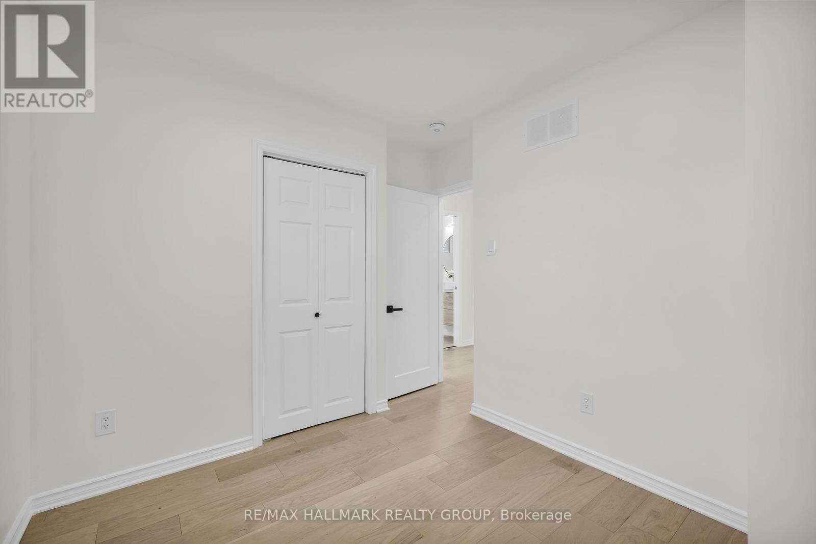 26 Spring Garden Avenue