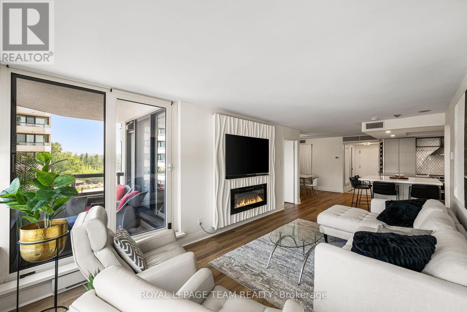 401 - 1510 Riverside Drive