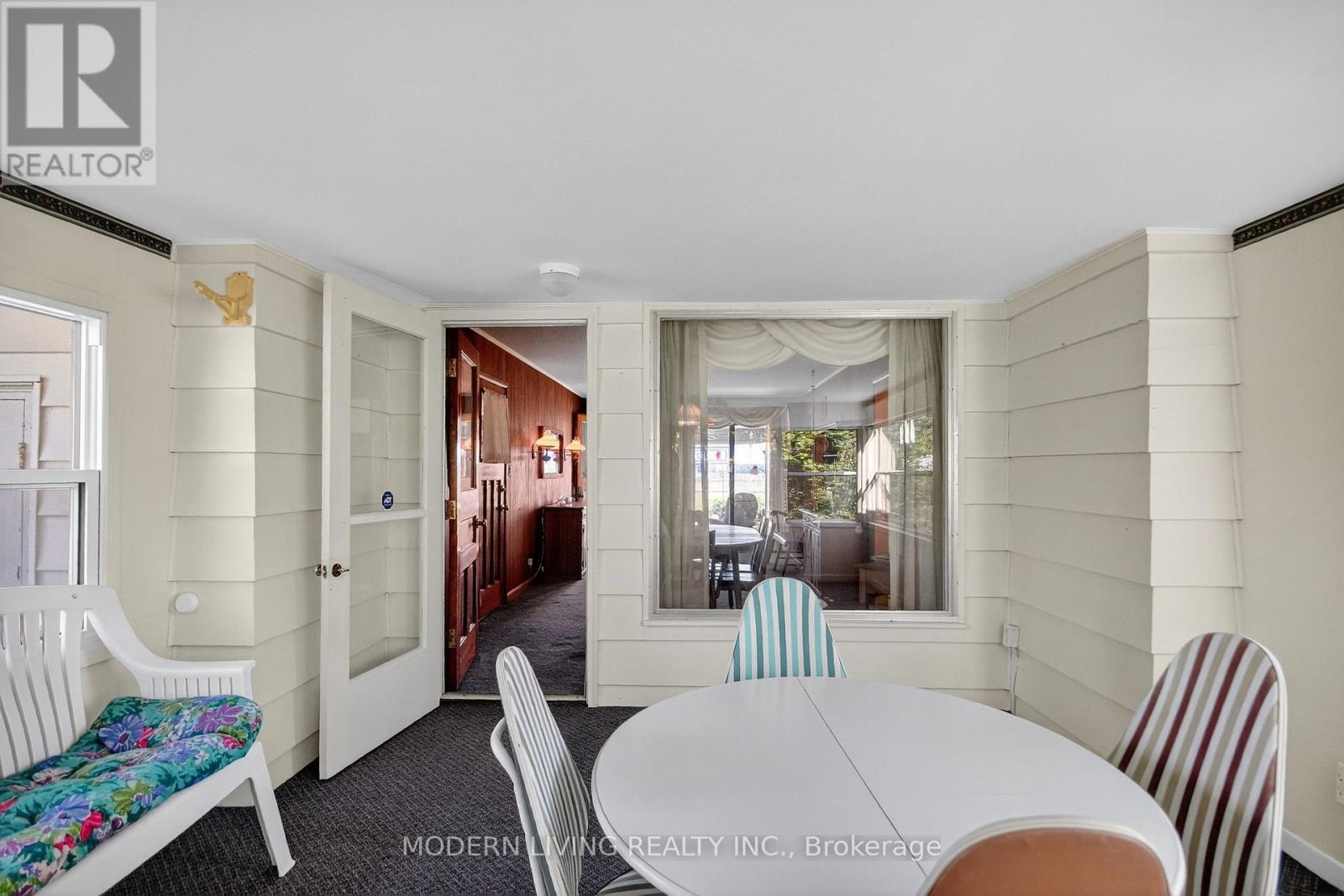 48 Elizabeth Drive