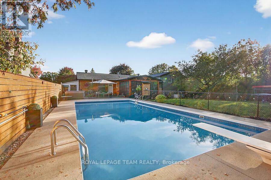 5664 South Island Park Drive