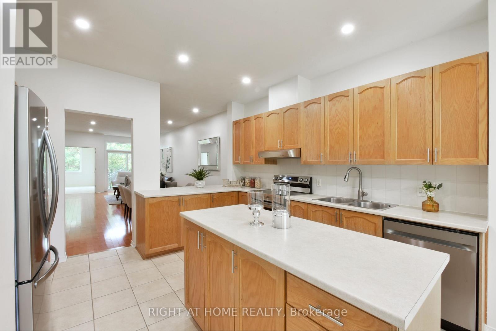 321 Breckenridge Crescent