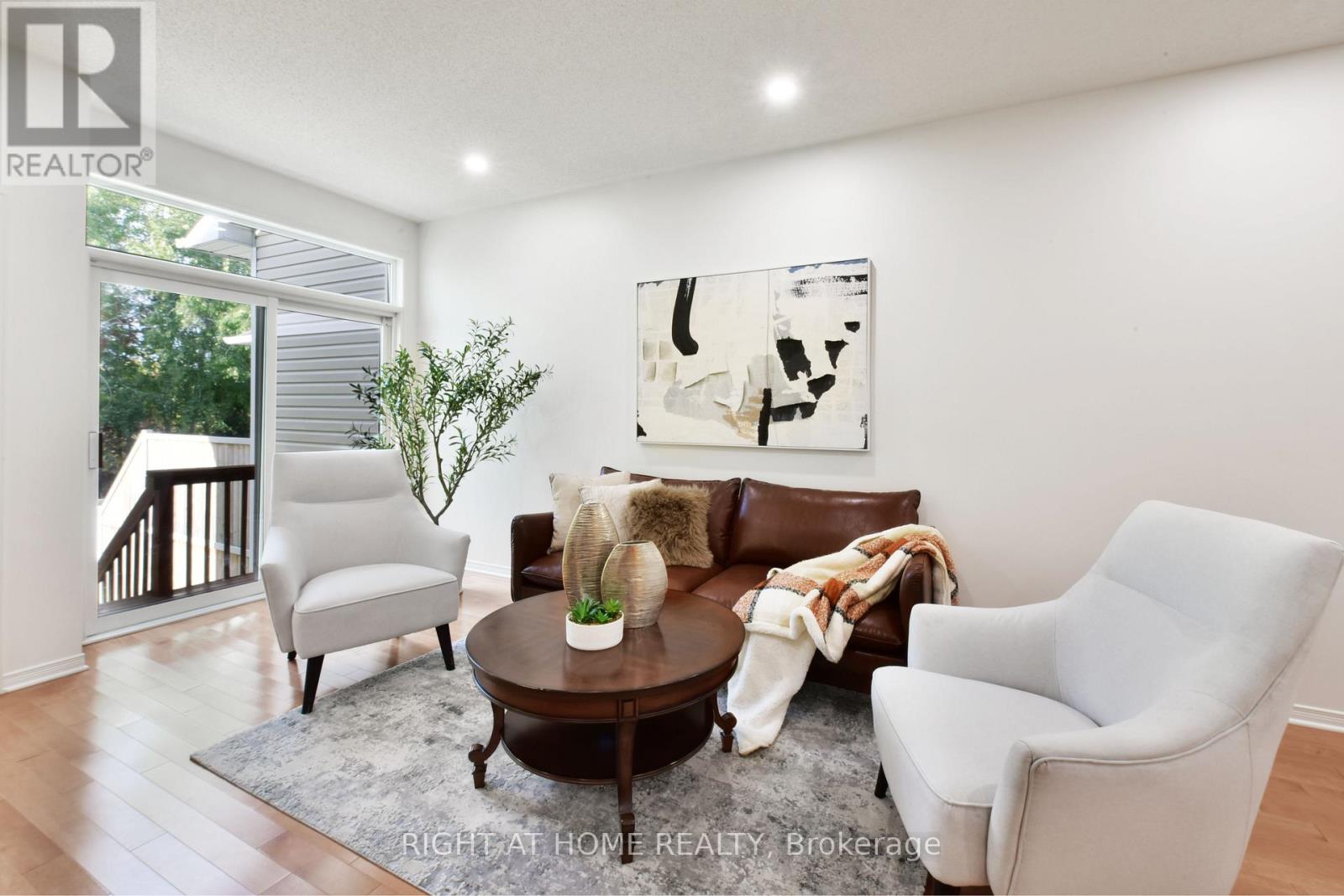 321 Breckenridge Crescent