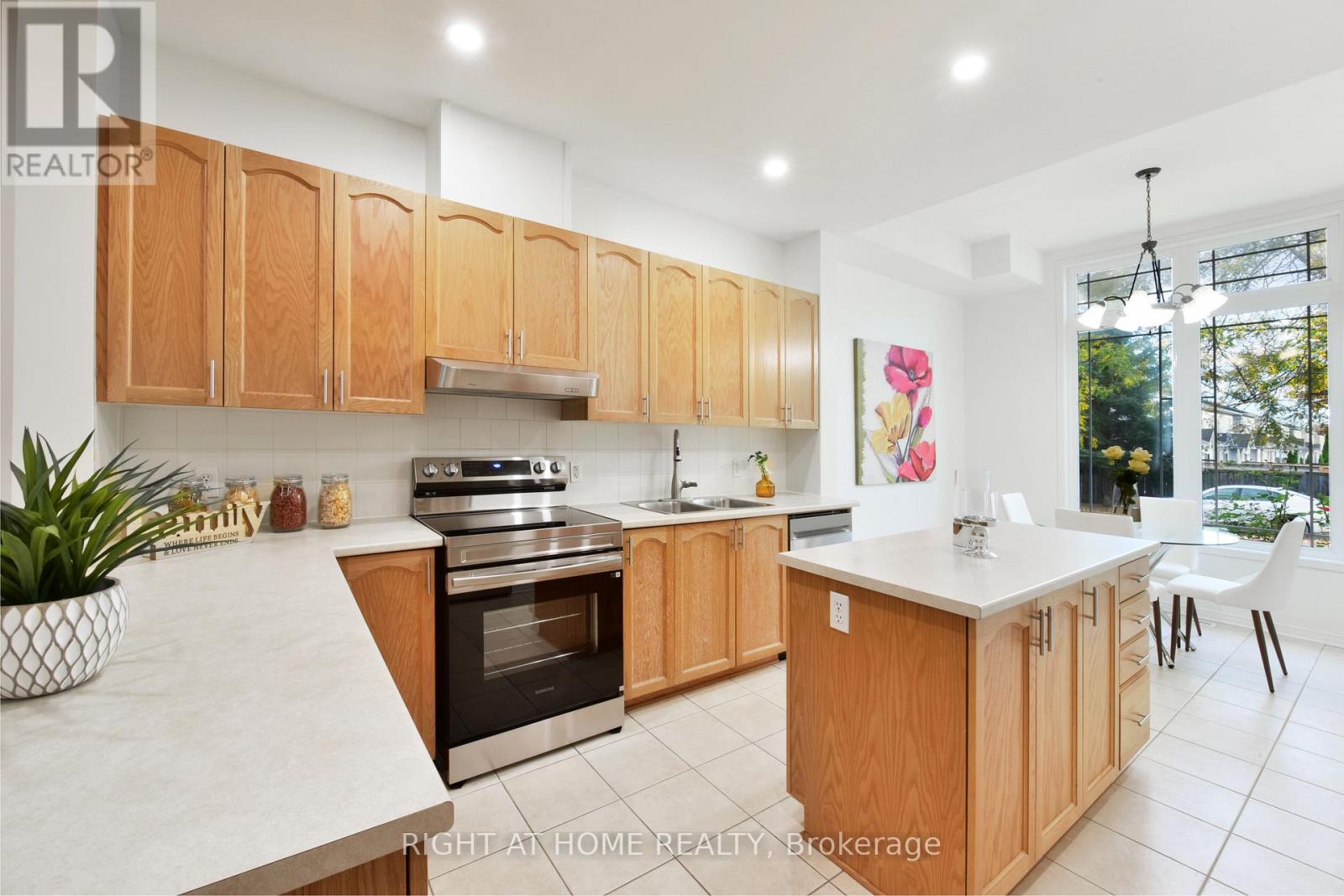 321 Breckenridge Crescent