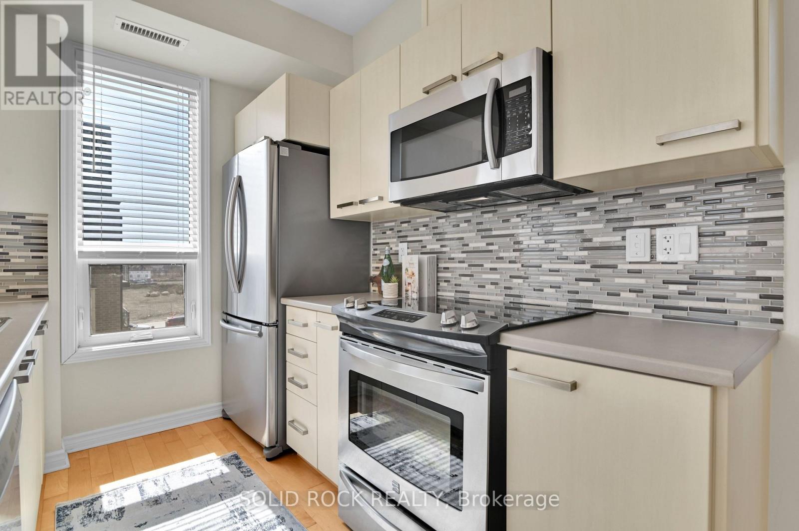 302 - 301 Bayrose Drive