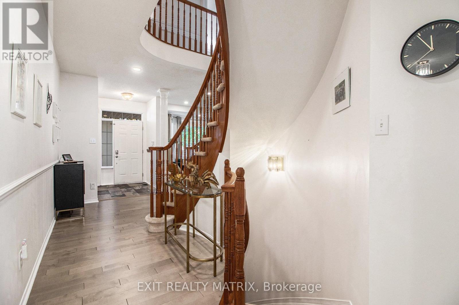2205 Blue Willow Crescent