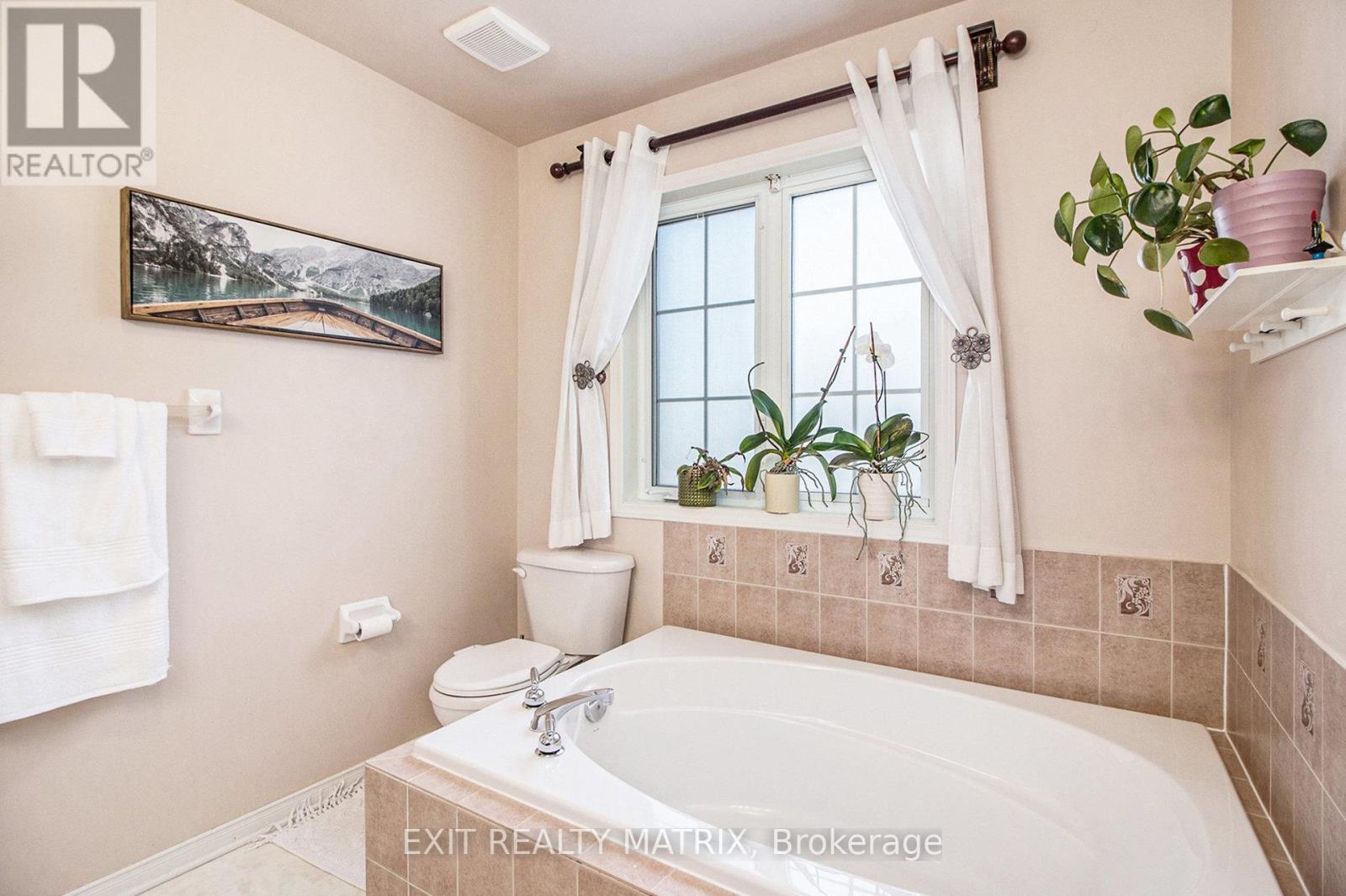 2205 Blue Willow Crescent