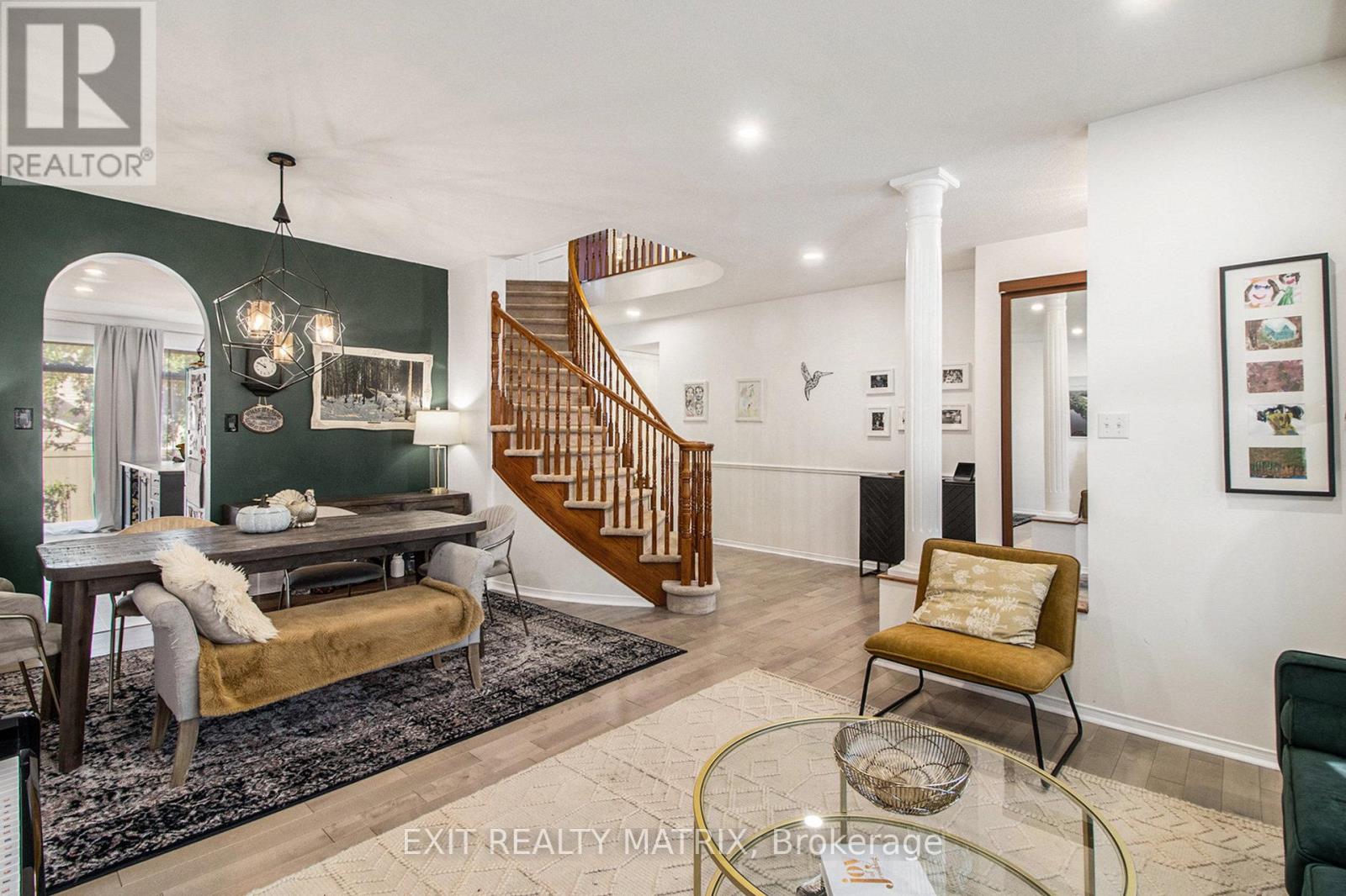 2205 Blue Willow Crescent