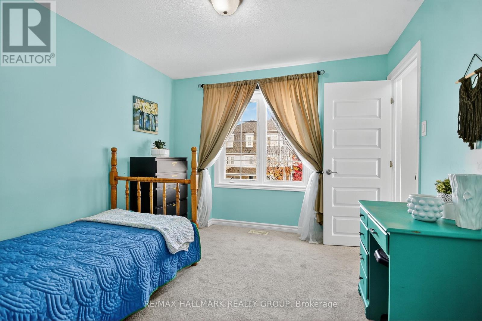 125 Maestro Avenue