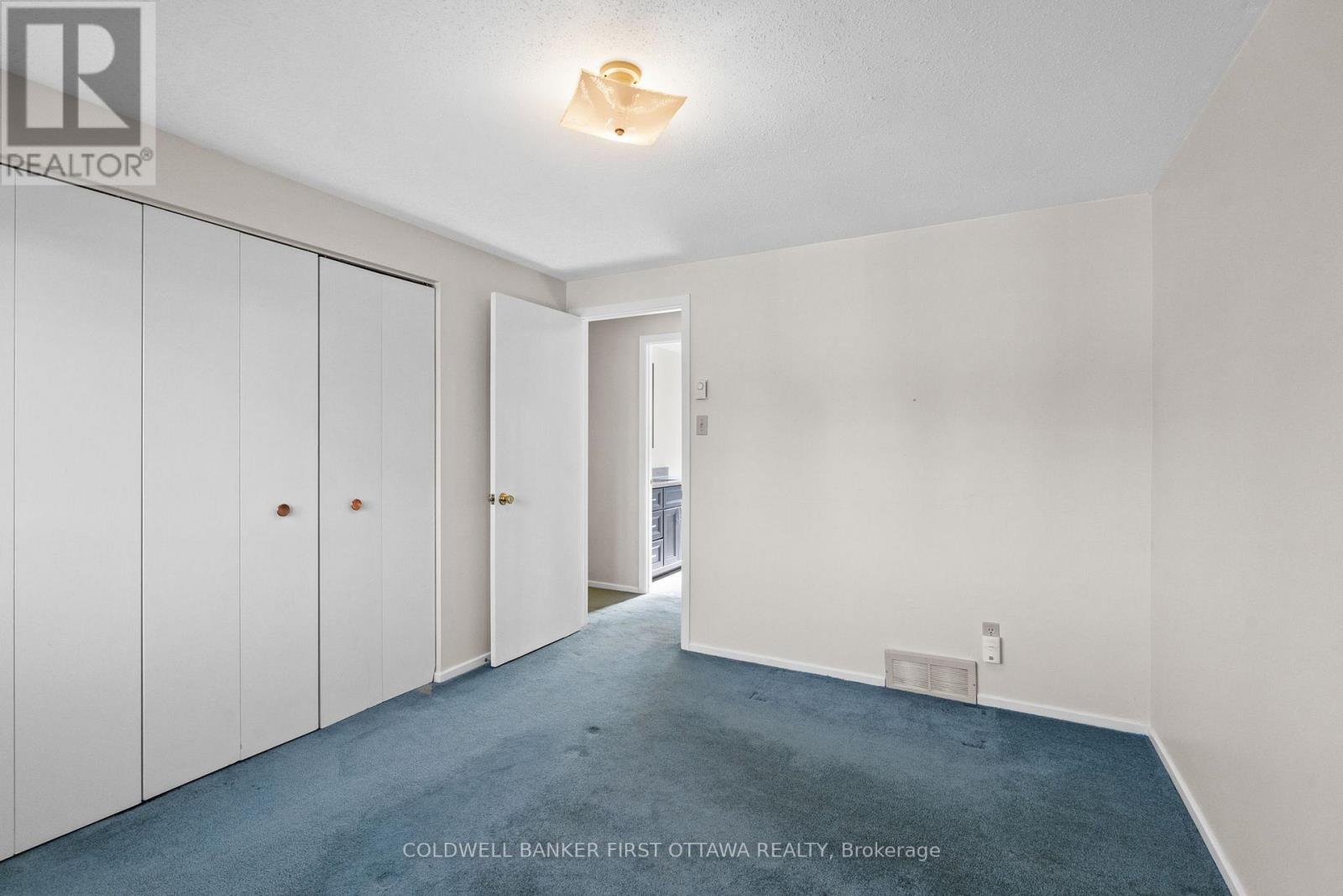 7 Middlewood Court