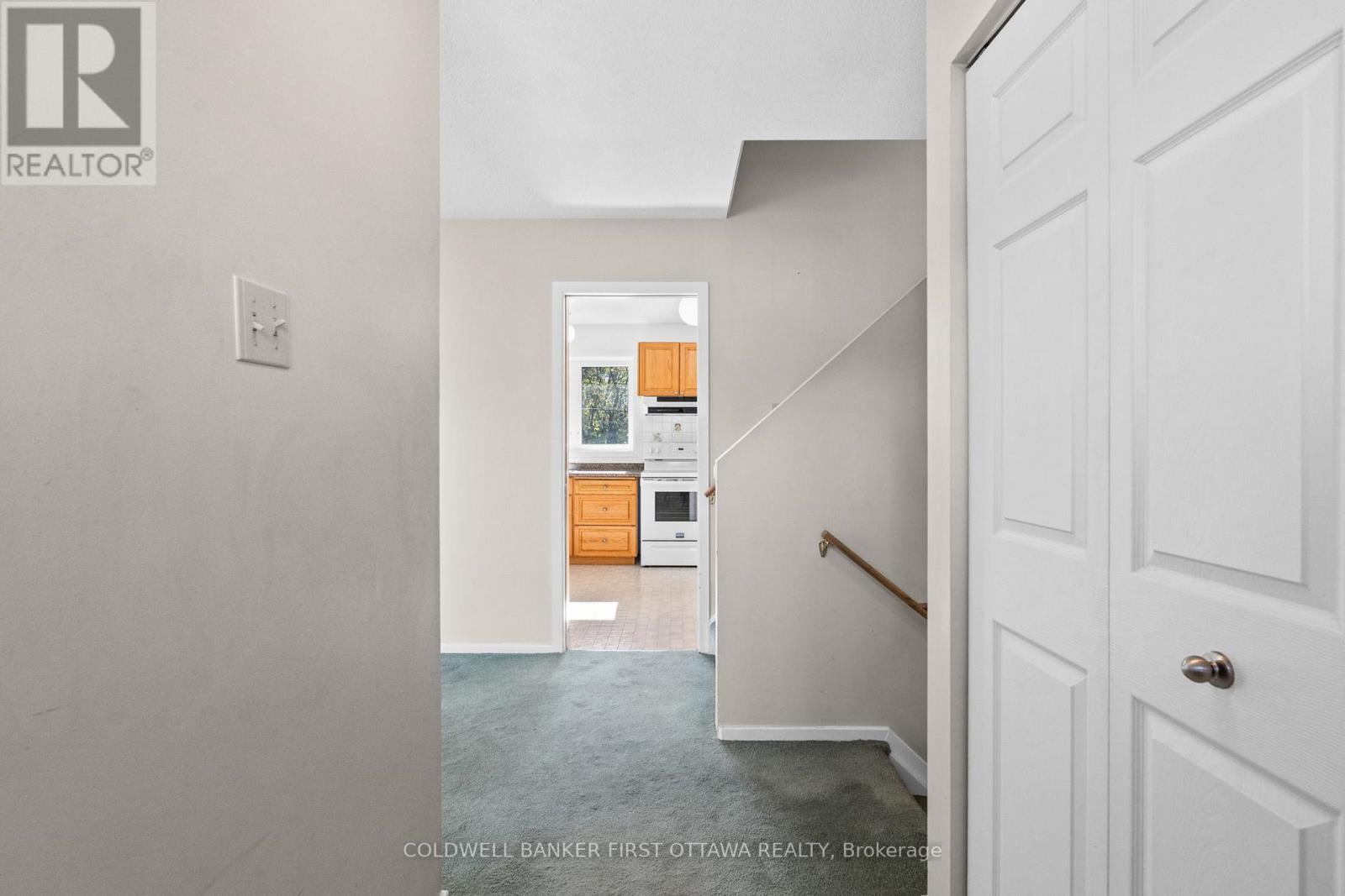 7 Middlewood Court