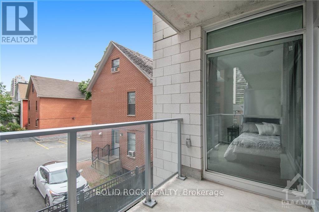 213 - 255 Bay Street