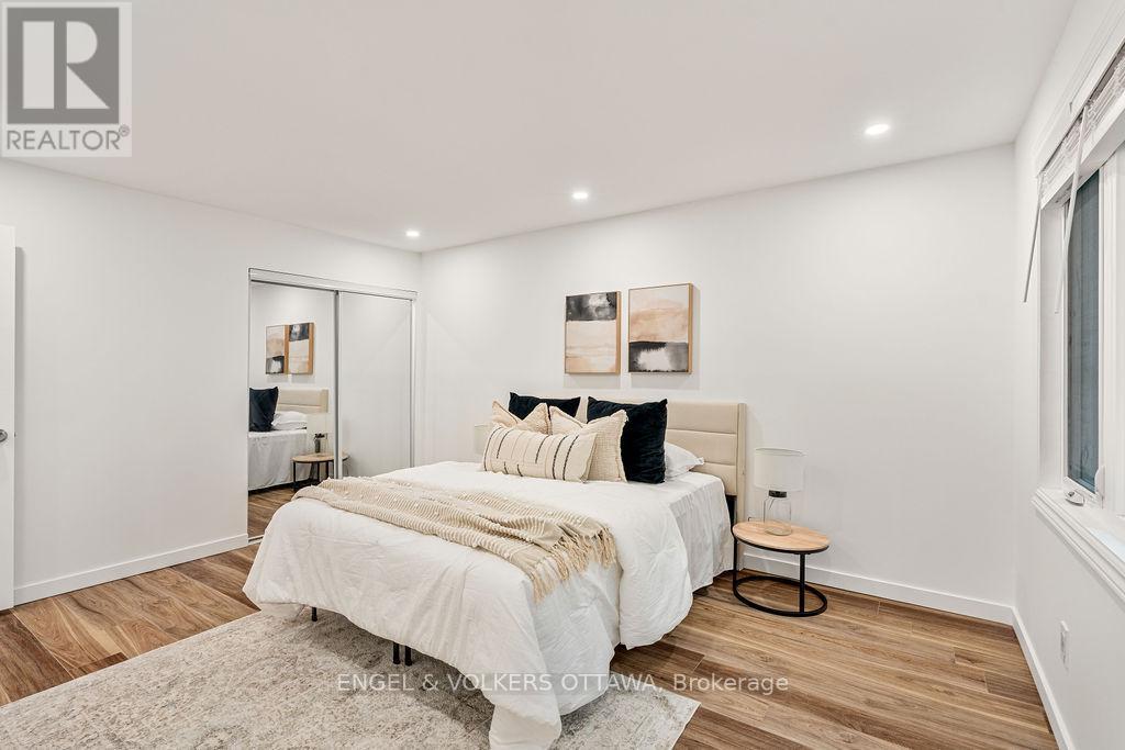 12 Bayside Private