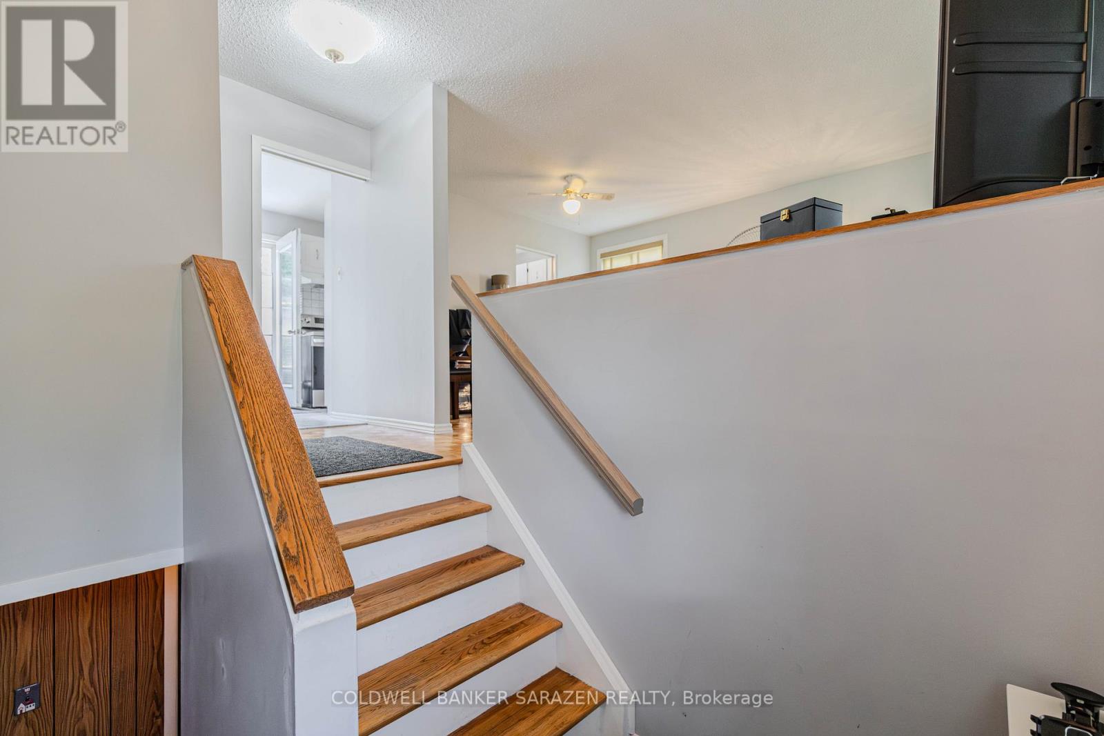 6535 Rideau Valley Drive N