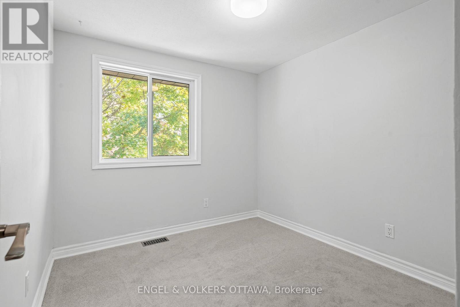1540 Mimosa Avenue