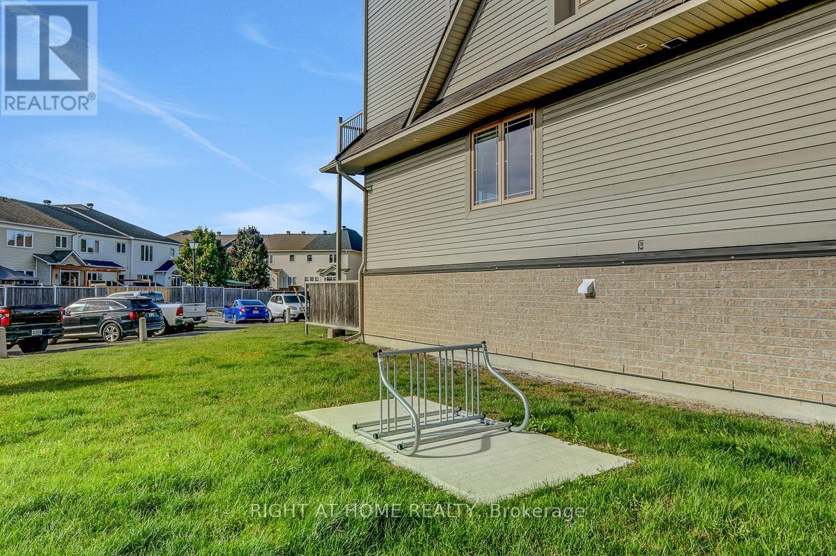 739 Lakeridge Drive