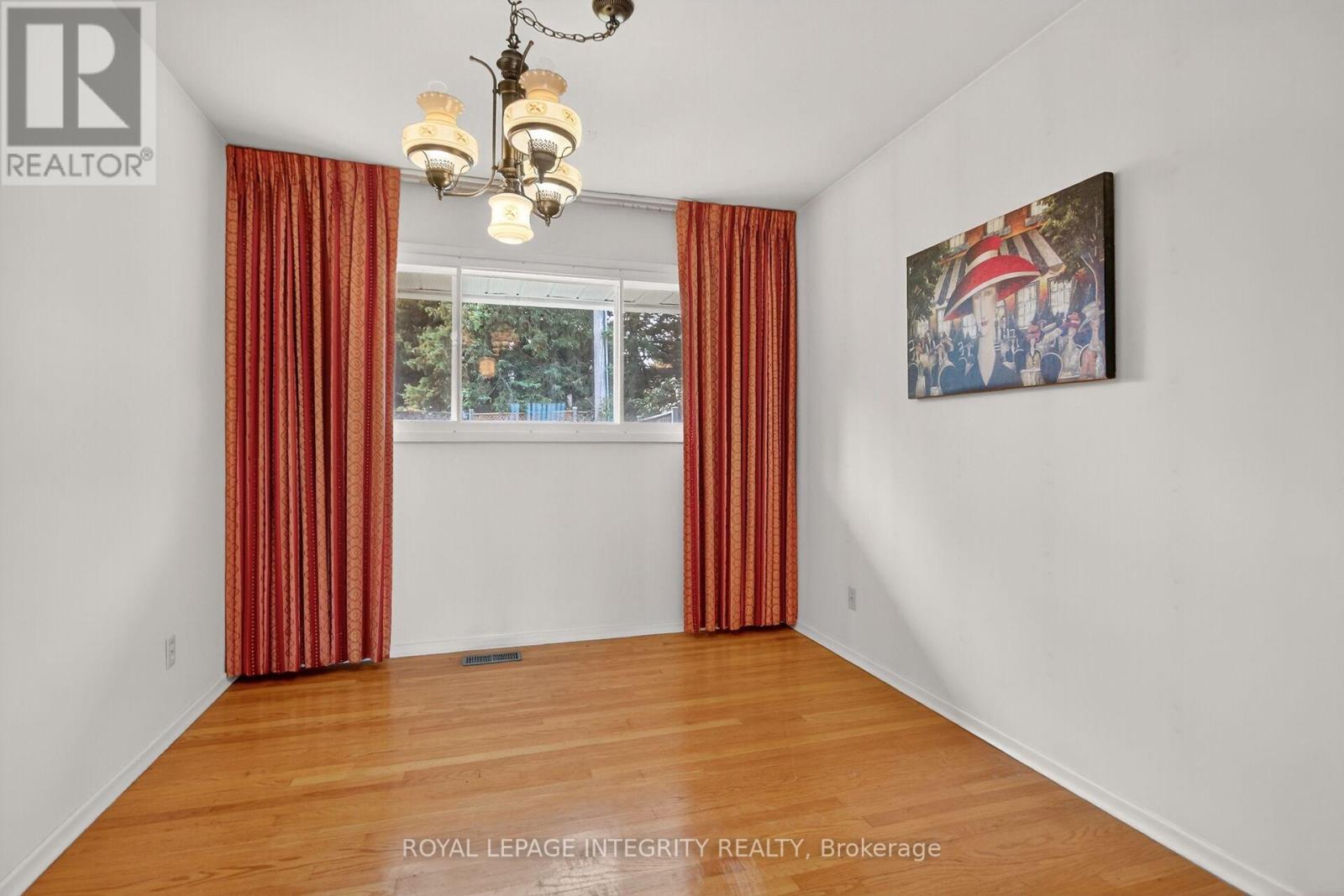 2106 Dunelm Street