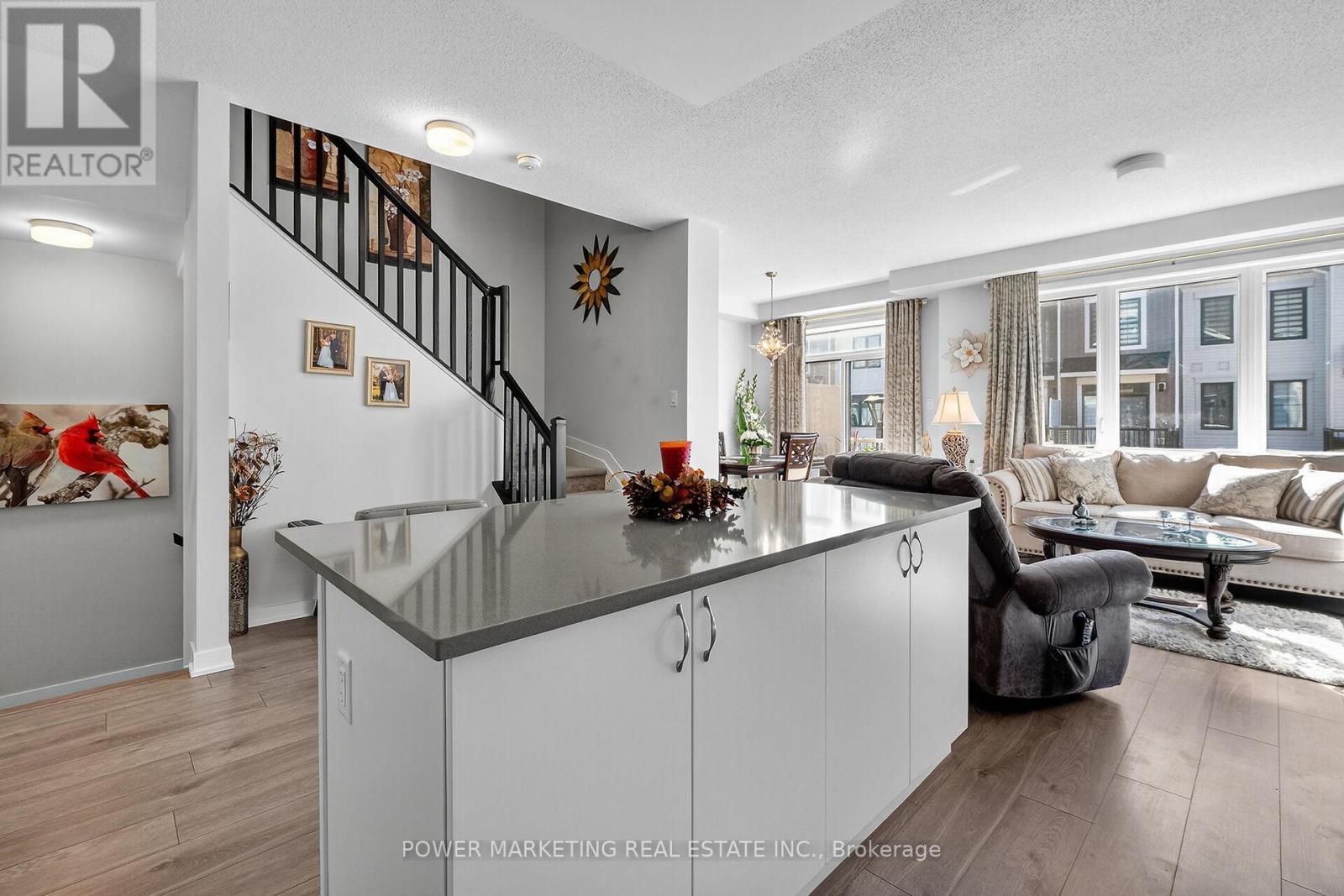 715 Hydrus Private