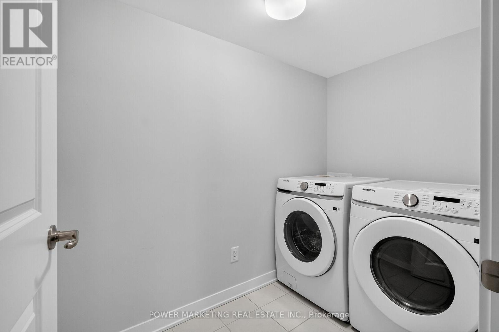 715 Hydrus Private