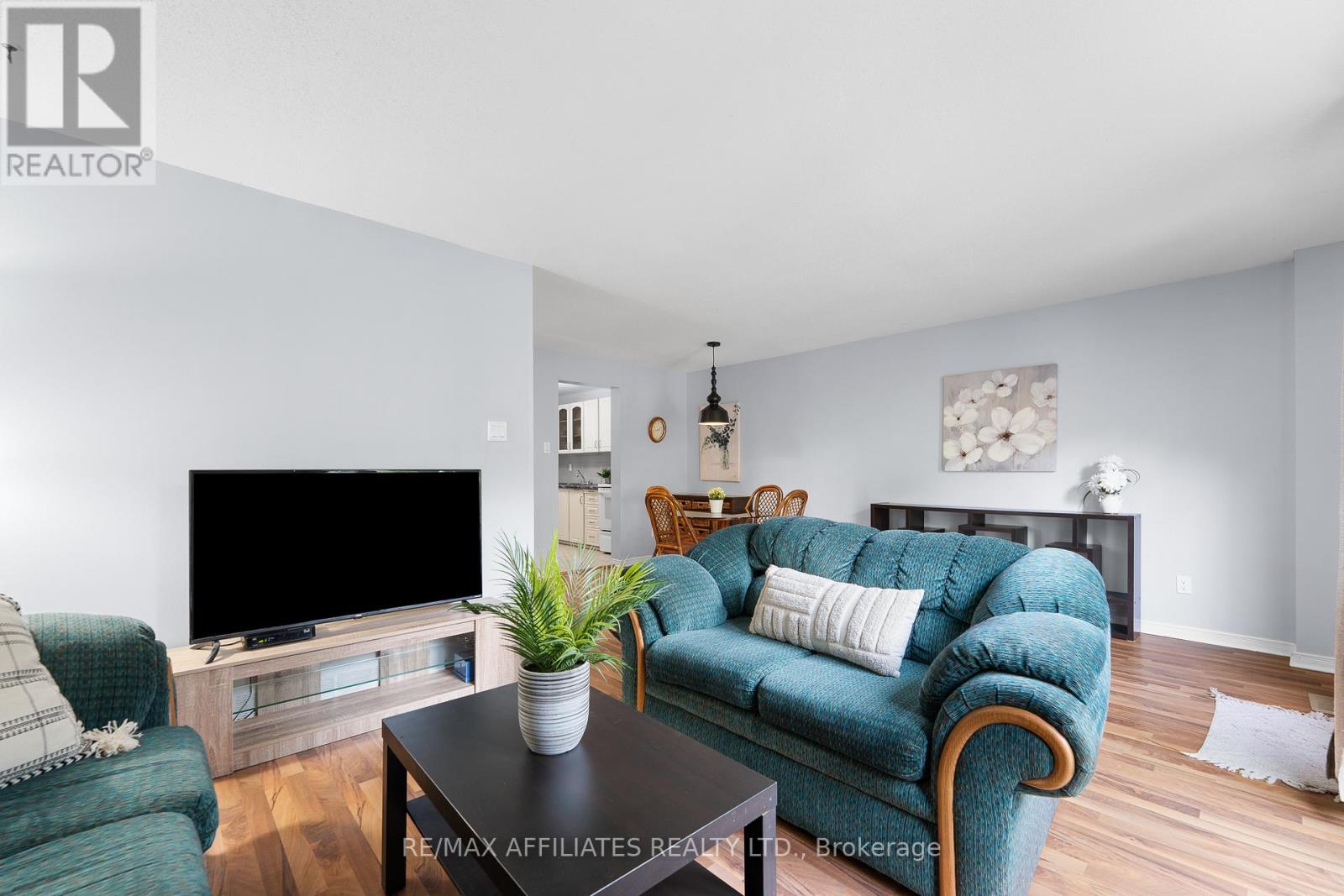 2 Tedwyn Drive