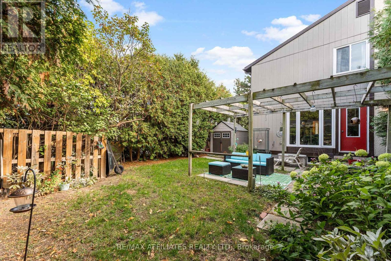 2 Tedwyn Drive