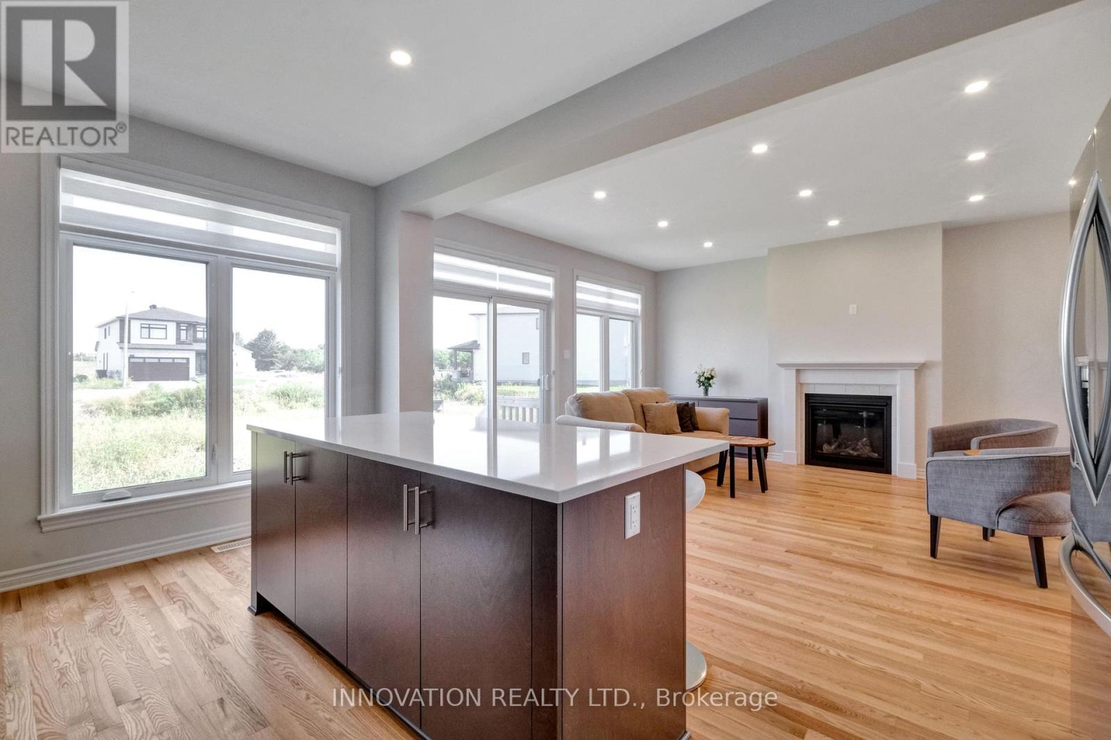 868 Snowdrop Crescent