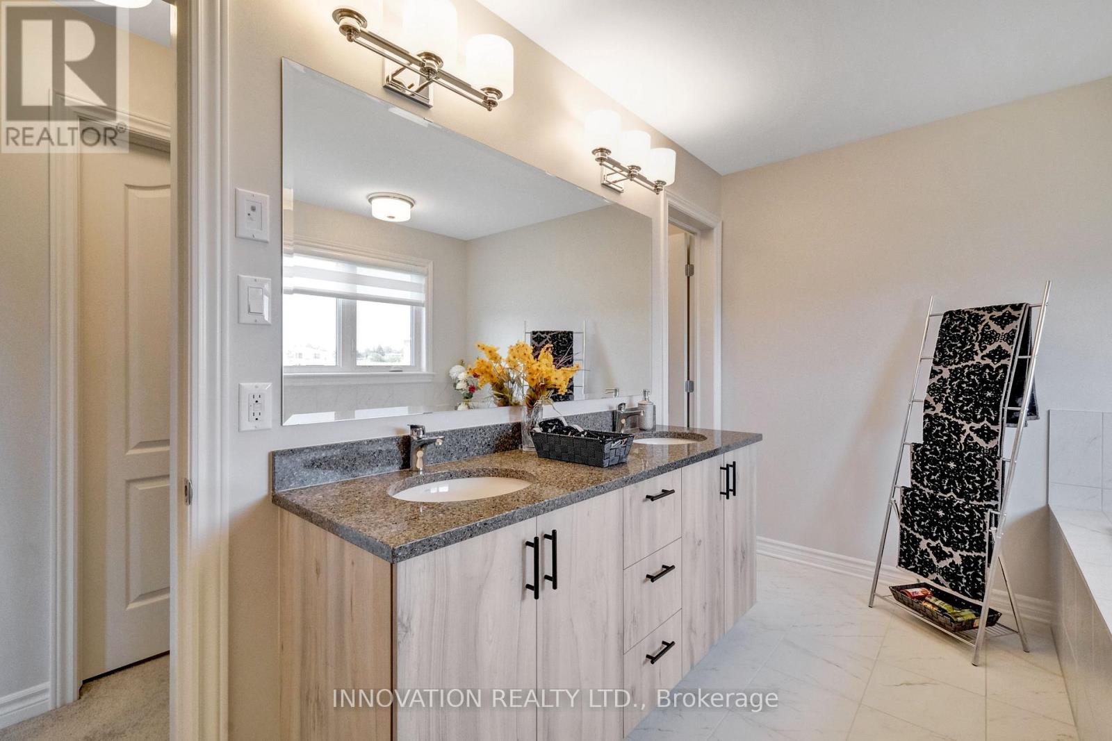 868 Snowdrop Crescent