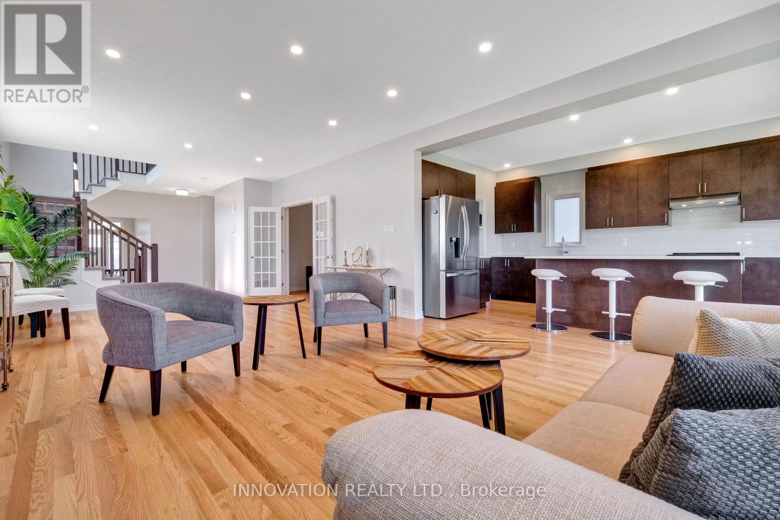 868 Snowdrop Crescent