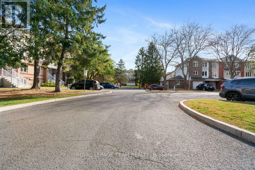 B - 6754 Jeanne D'arc Boulevard N