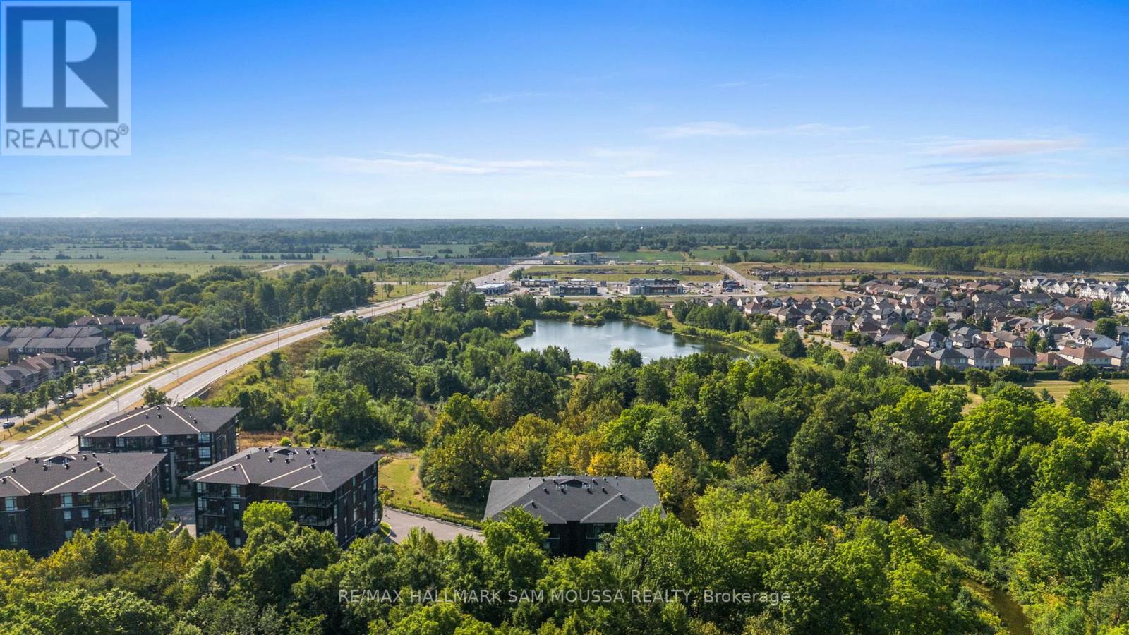 101 - 120 Cortile Private