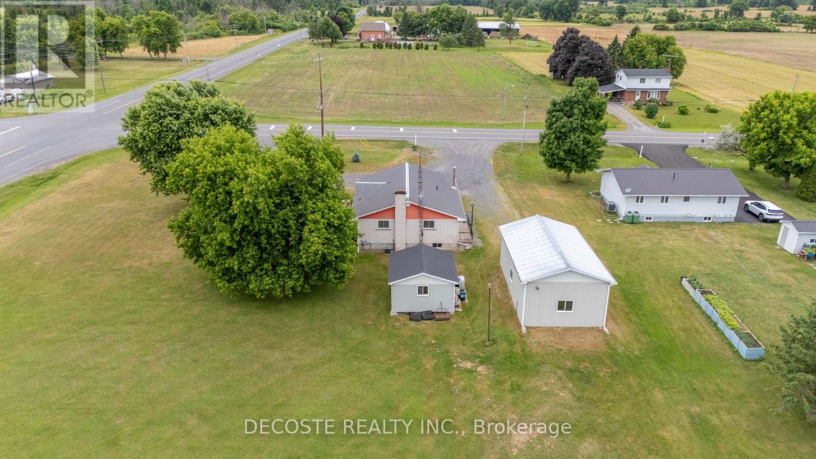 20330 Lochiel Road