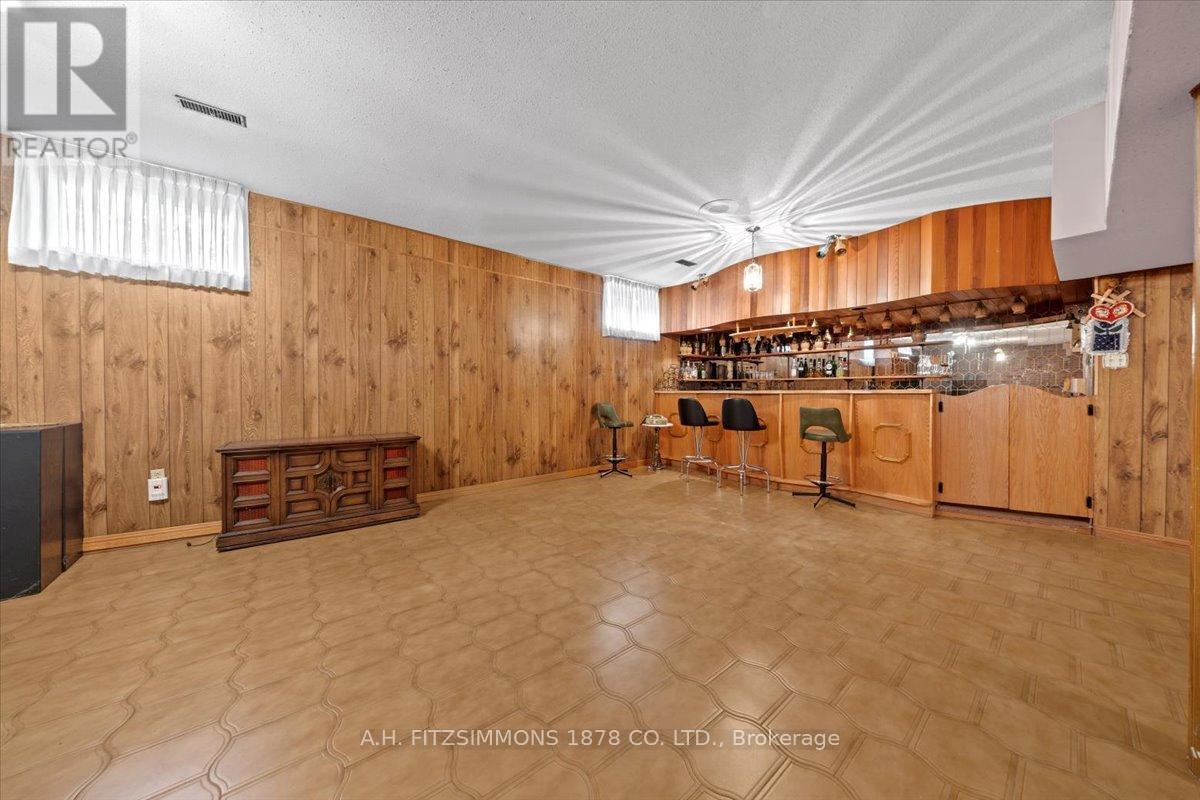 1538 Claymor Avenue