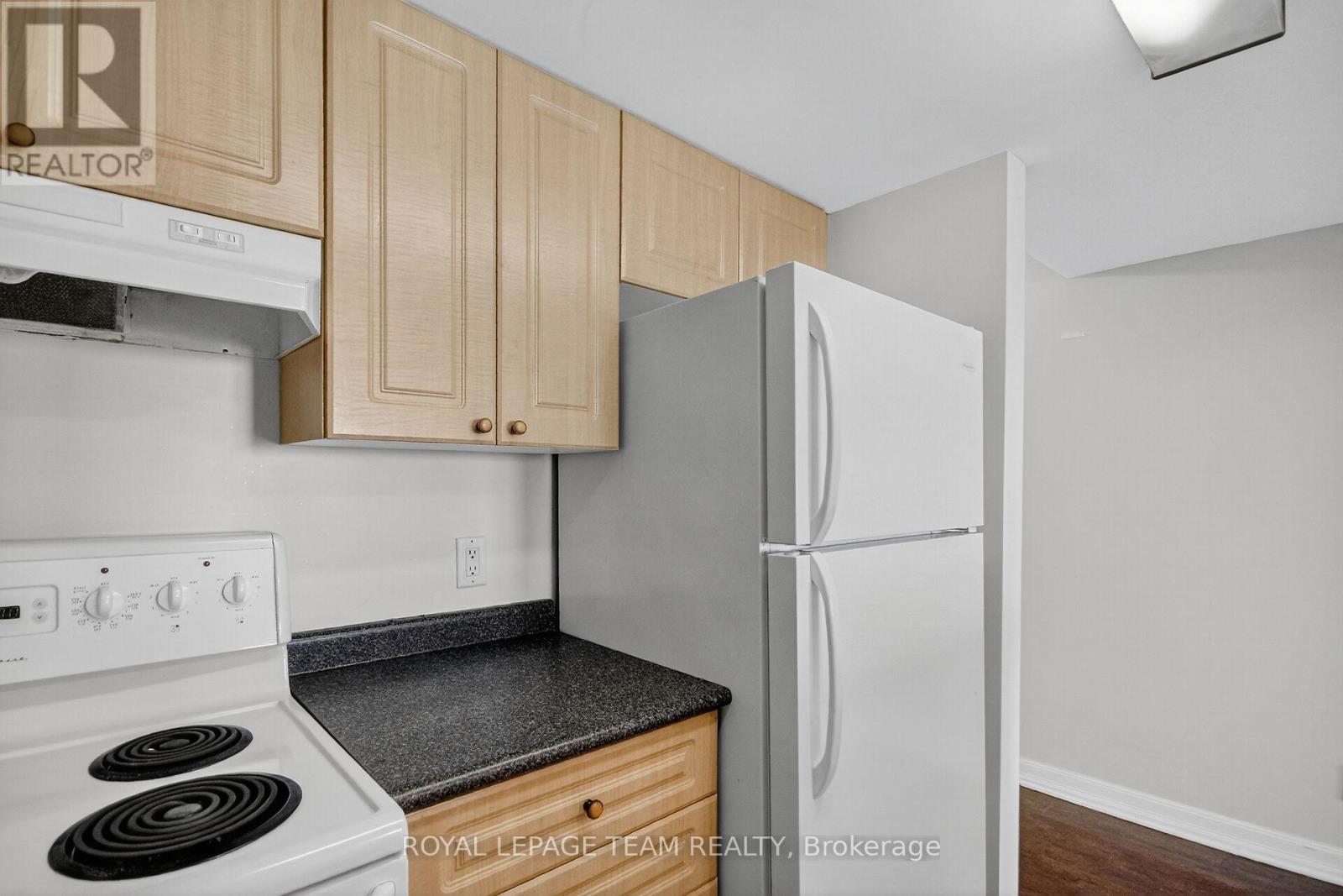 7j - 310 Central Park Drive