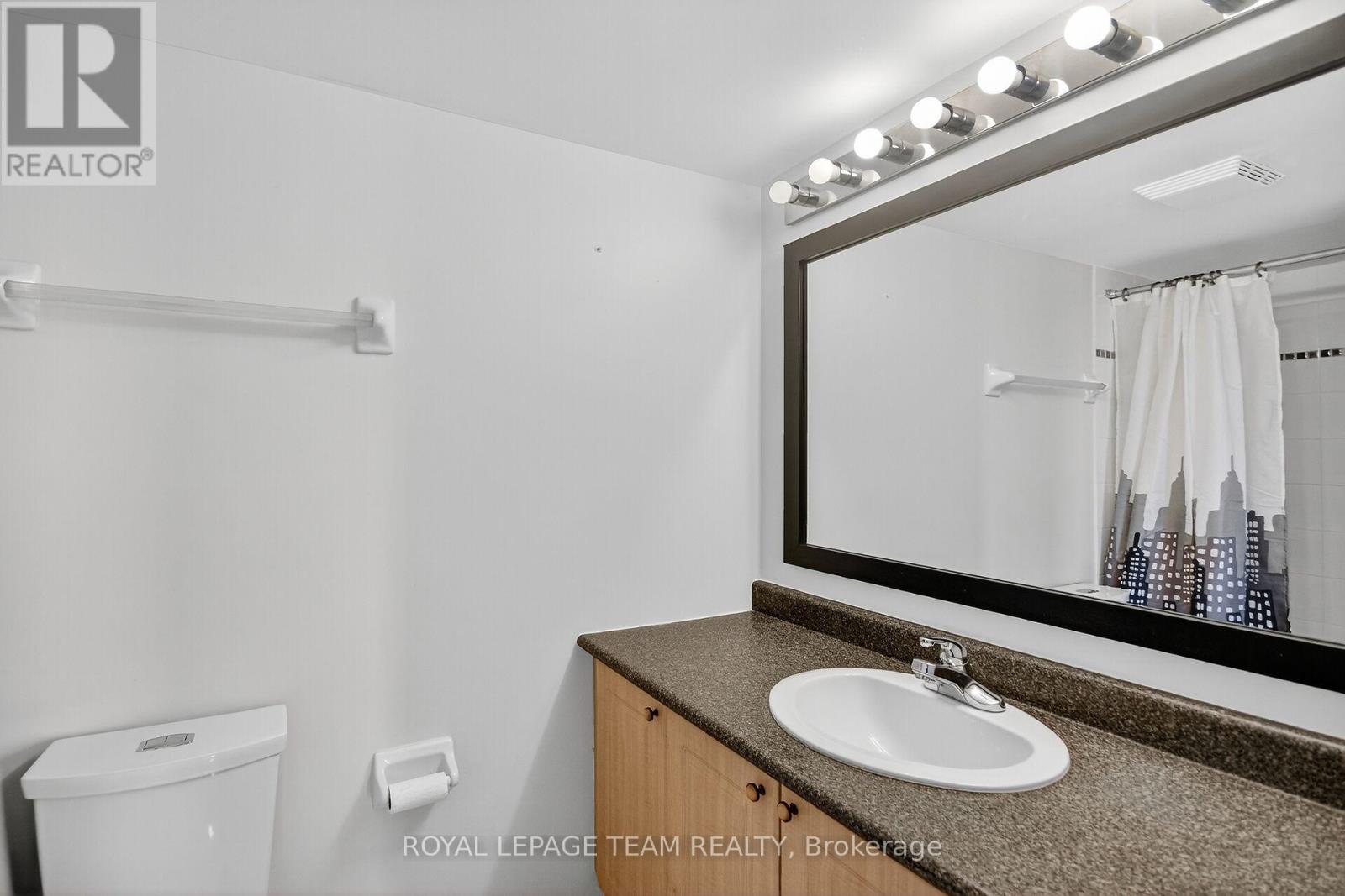 7j - 310 Central Park Drive