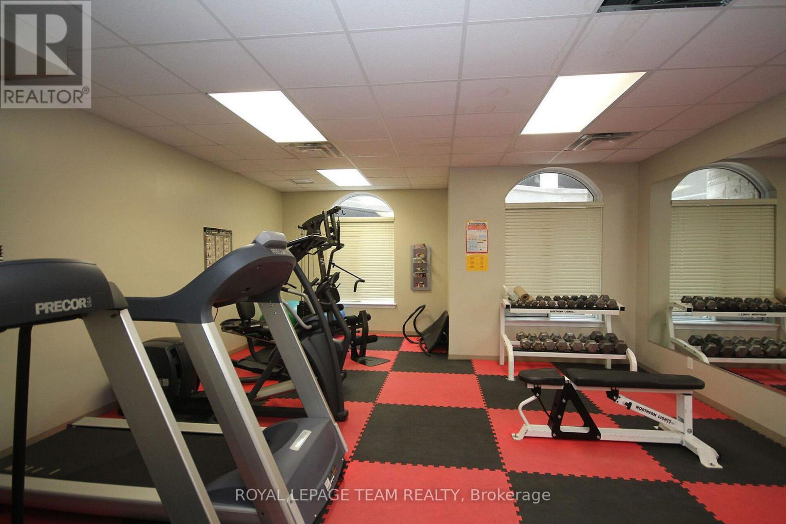 7j - 310 Central Park Drive