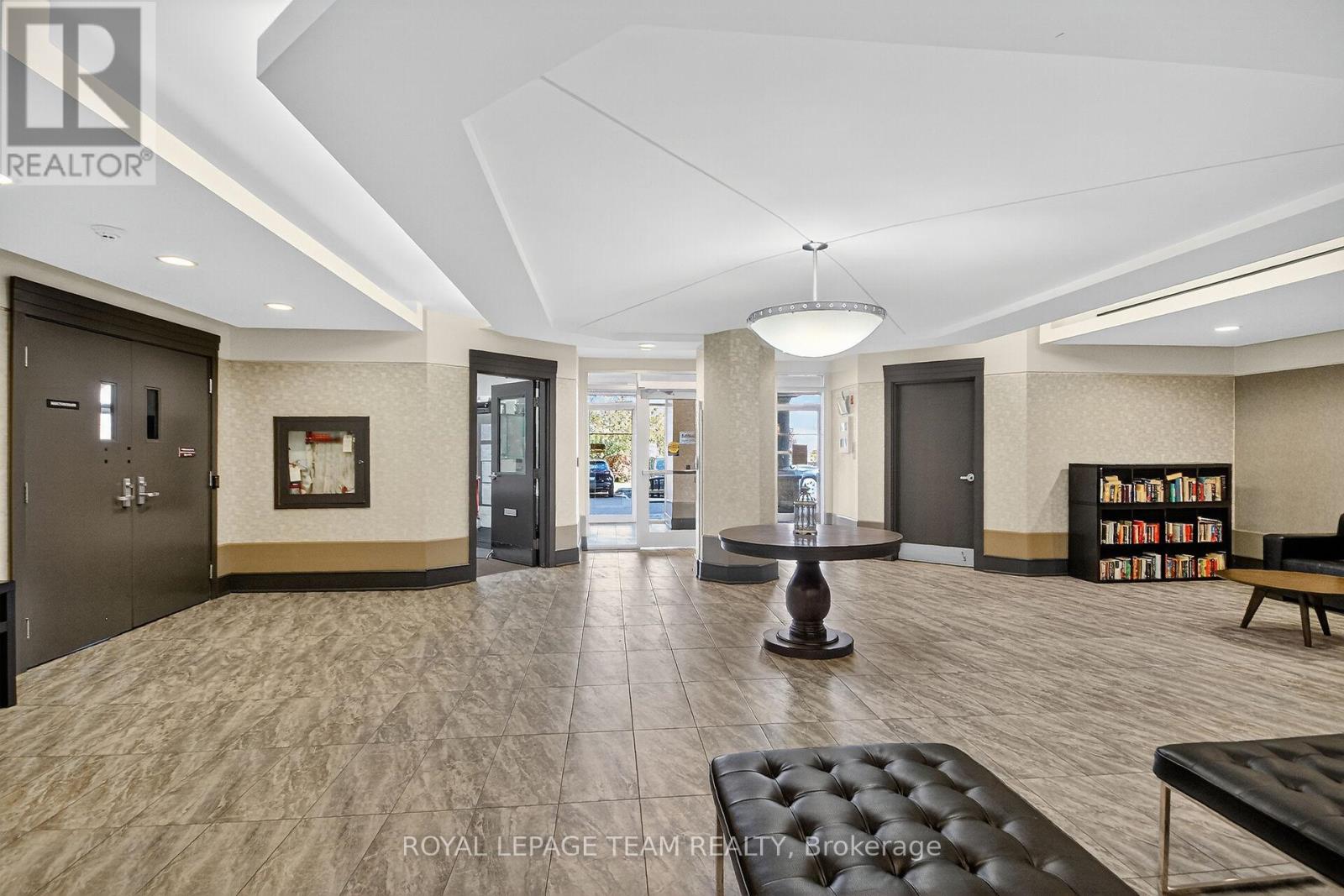 7j - 310 Central Park Drive