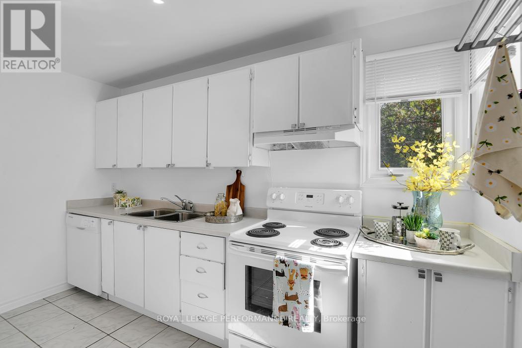 61 - 3344 Uplands Drive
