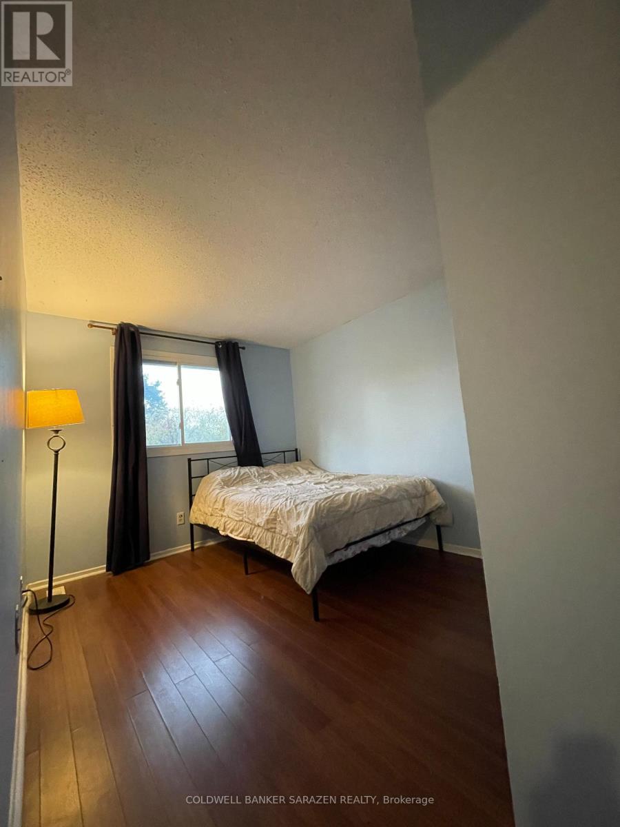 10 - 4868 Hendon Way